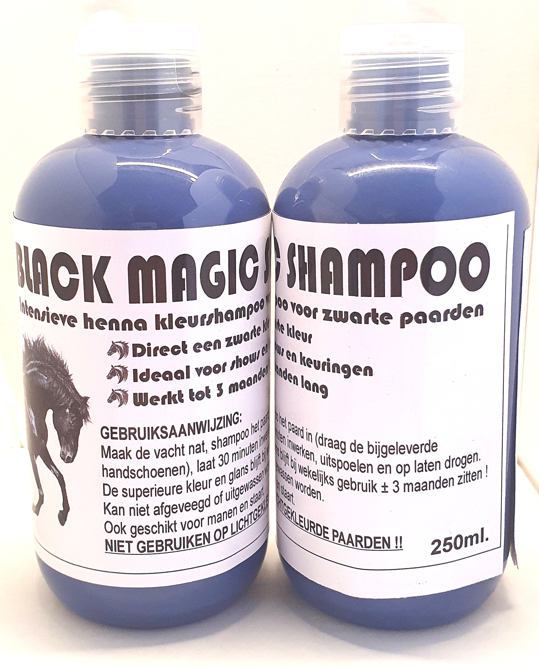 Black Magic Shampoo 250ml.  Direct een zwarte vacht.
