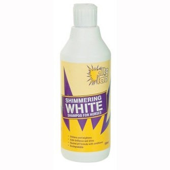 Alto Lab Shimmering White shampoo 500ml. Voor ultieme glans en witheid bij grijze en witte paarden.