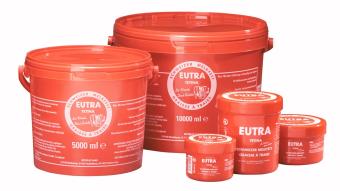 Interlac Eutra Tetina. --- Original Schweizer Milchfett nach bewährter Rezeptur, hält die Haut sauberer, geschmeidiger und schützt vor äußeren Einflüssen.