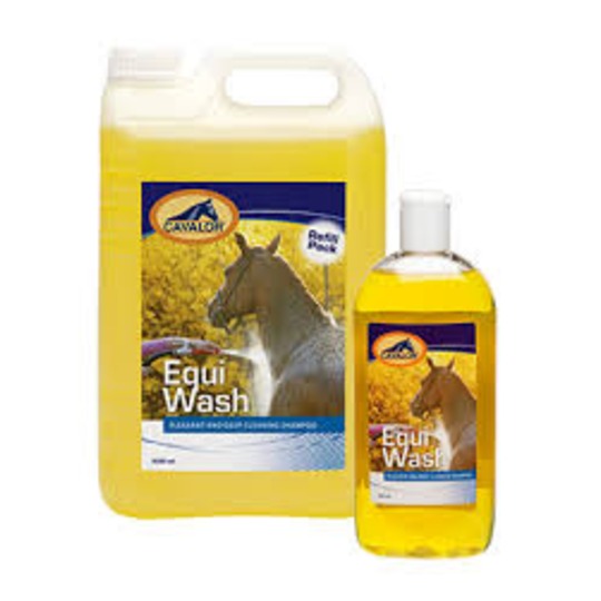 Cavalor Equi Wash. Shampoo mit Zitrus-Extrakt und Conditioner.