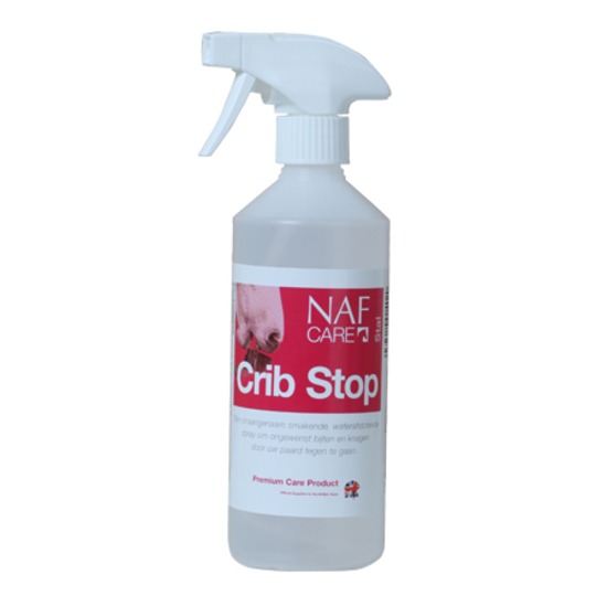 NAF Crib Stop Spray 500ml. Een onaangenaam smakende spray tegen kribbebijten en luchtzuigen.