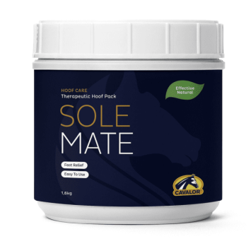 Cavalor Solemate 1,6 kilo.   Emplaste natural para usar en cascos, Reduce la inflamación.