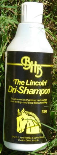 Lincoln Dri-Shampoo 150gr. Champú seco para animales en forma de polvo.