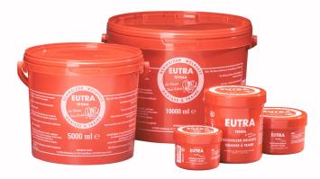 Interlac Eutra Tetina. --- Original Schweizer Milchfett nach bewährter Rezeptur, hält die Haut sauberer, geschmeidiger und schützt vor äußeren Einflüssen.
