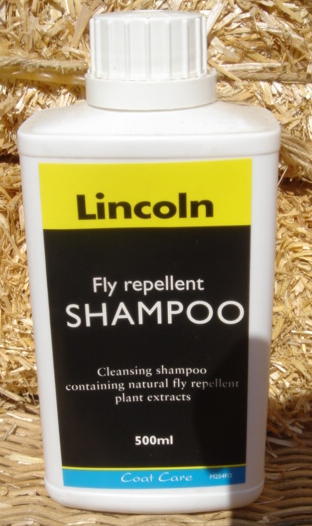 Fly reppellent Shampoo 500 ml. Zomer shampoo voor bescherming tegen insecten.